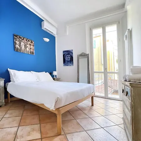 Ur Nest Mascarella Apartment